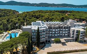 Family Hotel Adria